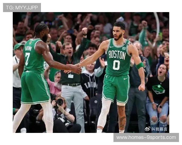 凯尔特人球队快攻连连打穿对手防线