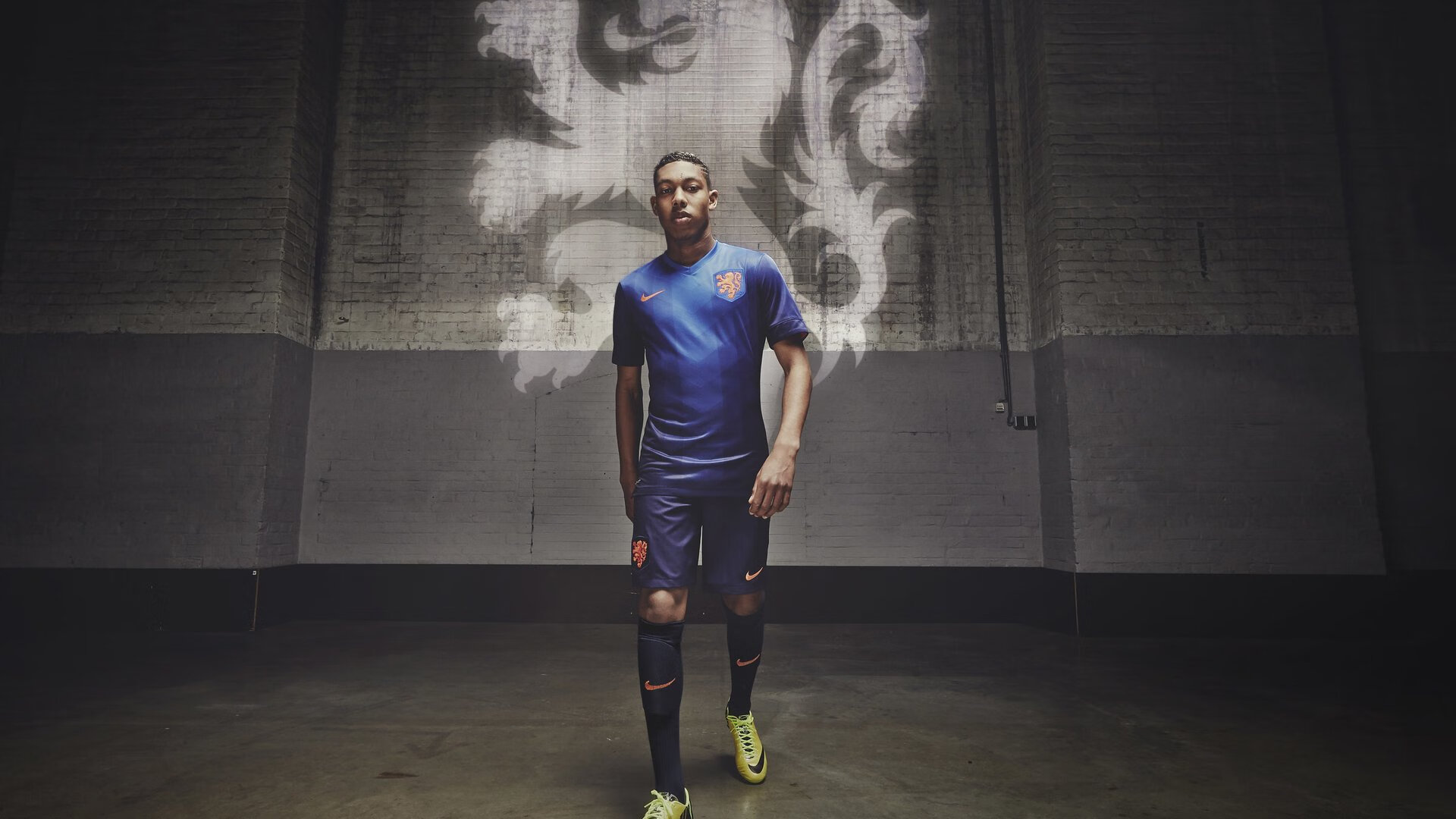 巴黎调整锋线组合增添多样进攻威胁,巴黎阵型图